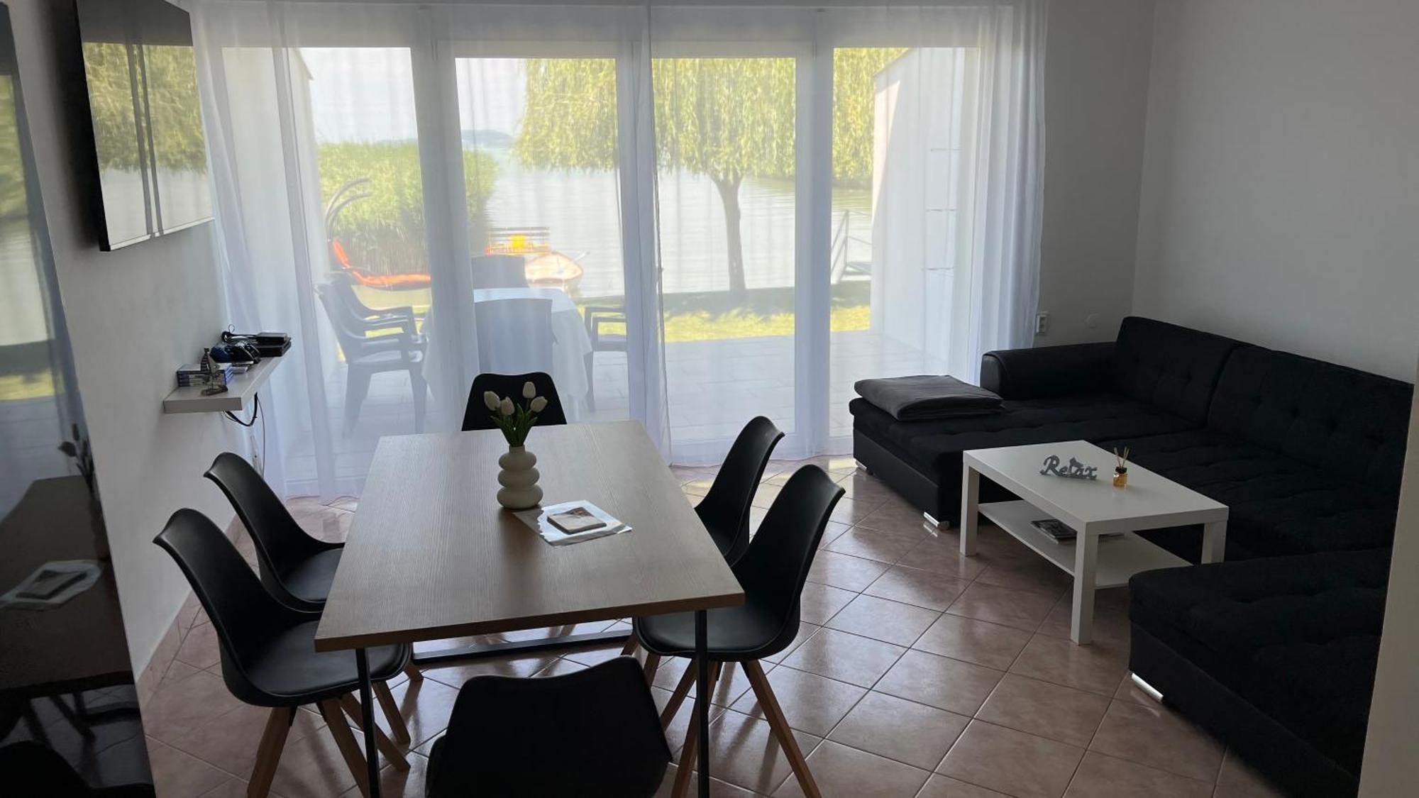 Balaton A Kertben - Balaton In The Garden - Beachfront Houses With Beautiful View, Private Beach Balatonfenyves Exteriér fotografie